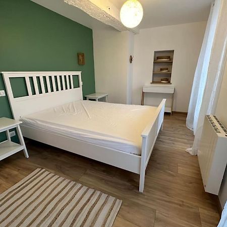 Chez Alice - Isigny Le Buat Villa Luaran gambar